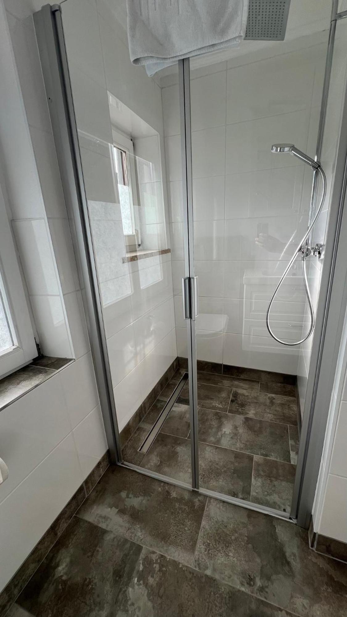 Gaestewohnung Schlossblick Grödig Buitenkant foto